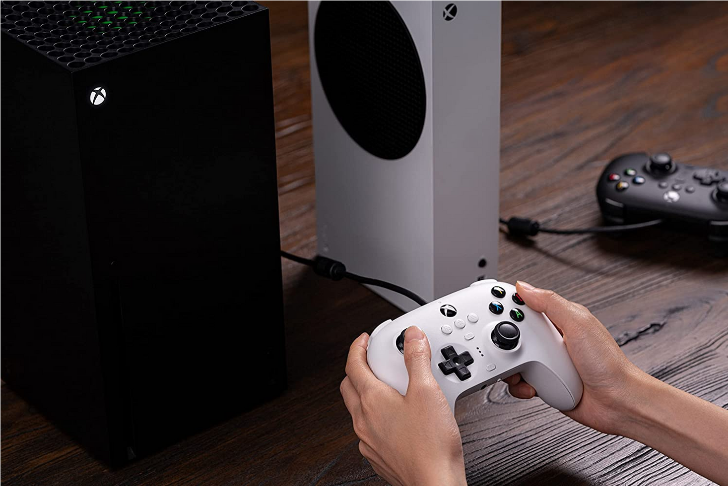 8Bitdo Ultimate Wired Controller for Xbox Series X, Xbox Series S, Xbox One, Windows 10 & Windows 11.Officially licensed